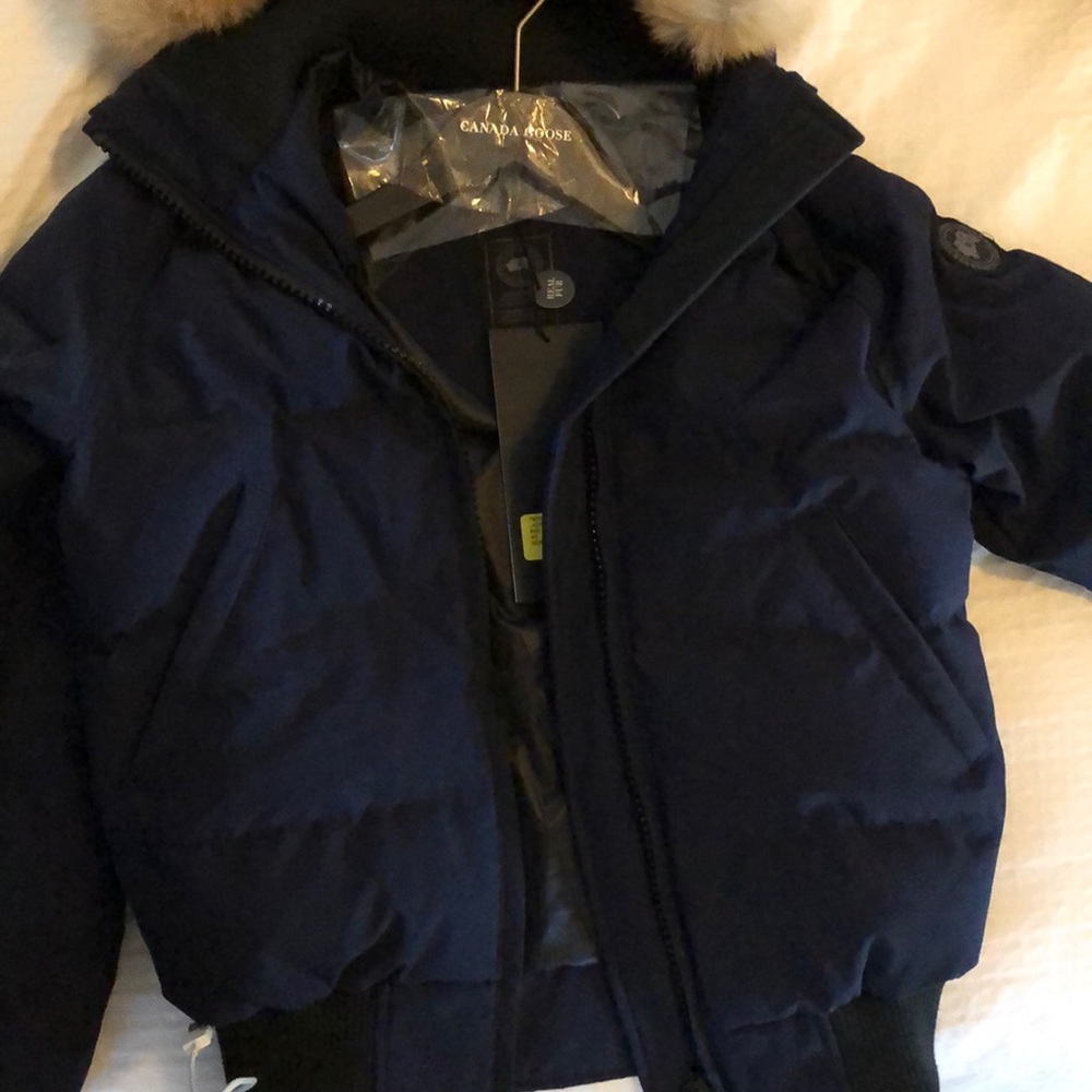Canada goose bomber jacket